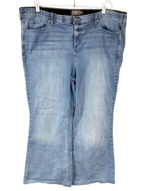 Torrid Plus Size Wide Leg Flare Elastic Band Jeans Size 22 Tall